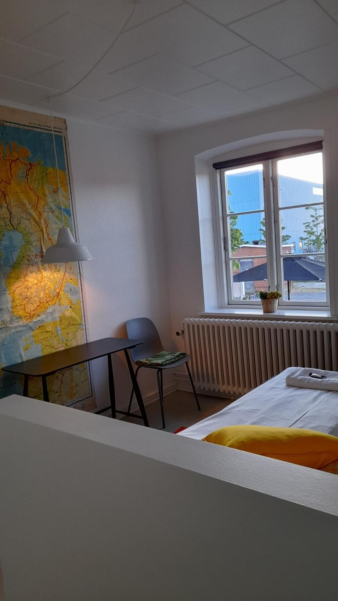 Femmasteren Hotel & Hostel
